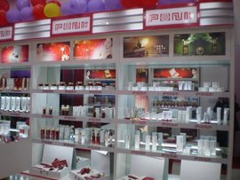 廣州化妝品批發(fā)市場全攻略 掘金美妝產業(yè)的黃金樞紐